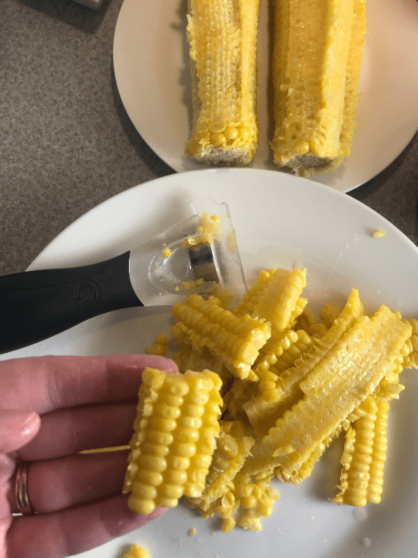 How to easily cut the kernels off of corn on the cob using the Pampered Chef Kernel Cutter