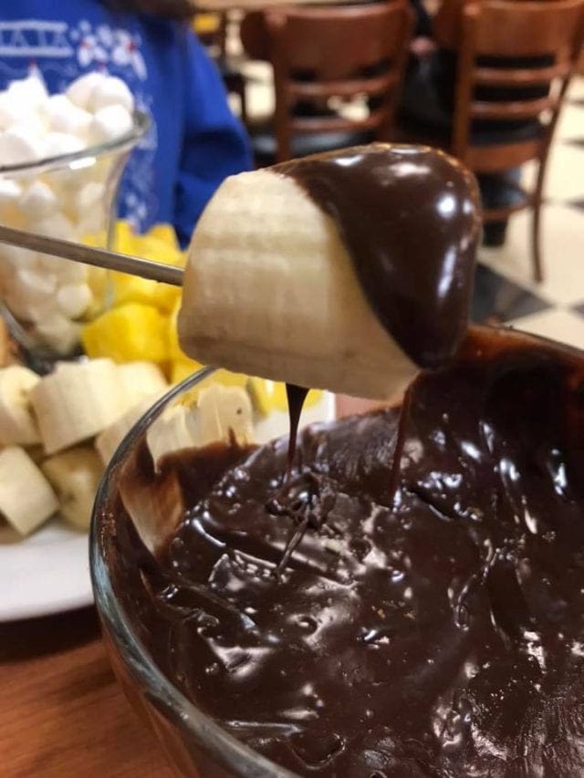 Bonding time: Chocolate Fondue date with my daughter